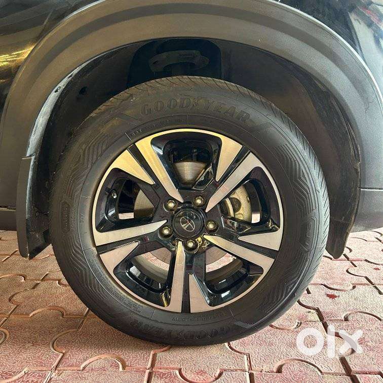 Tata Nexon Fearless Plus S 1.2 Revotron Petrol 7 Dca  Dt, 2024, Petr..