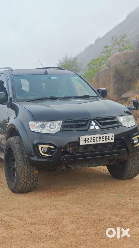 Mitsubishi Pajero Sport 2015 Automatic Diesel  Hr Registered