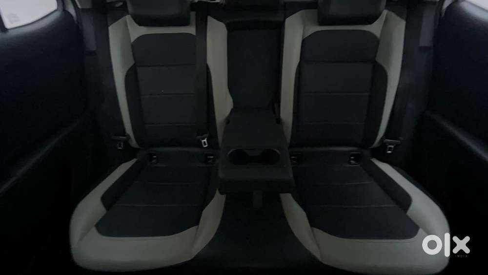 Volkswagen Taigun Topline 1.0 Tsi Mt (electric Seats), 2022, Petrol