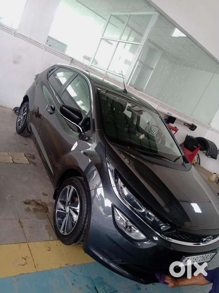 Tata Altroz 2021 Petrol 11600 Km Driven Well Maintained