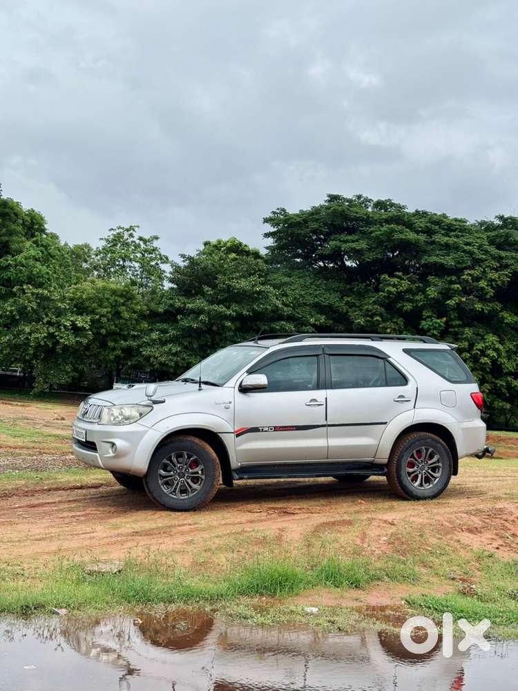 Toyota Fortuner Diesel Manual 2010