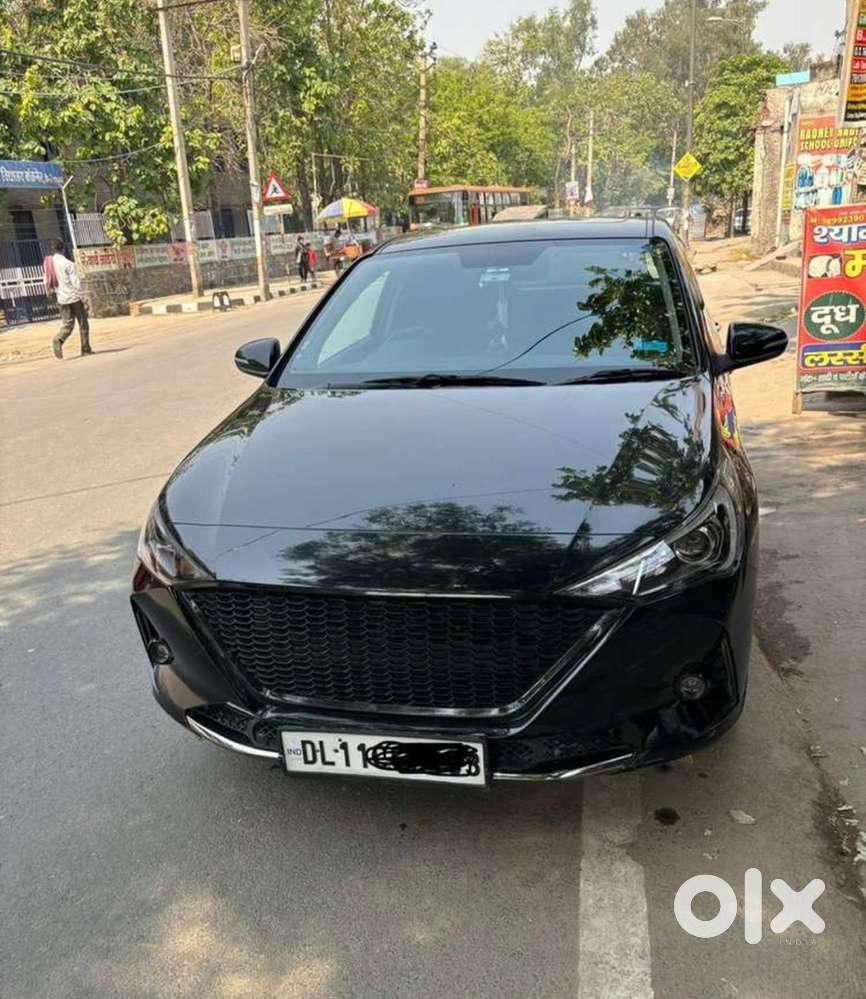 Hyundai Verna Mt 2021 Cng Black With Sunroof