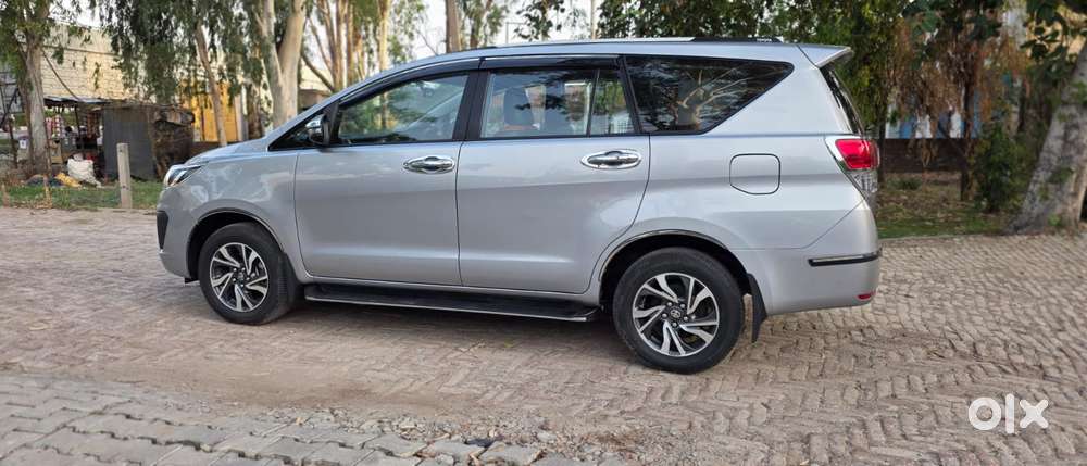 Toyota Innova Crysta 2.7 Gx Limited Edition 7 Str, 2021, Petrol