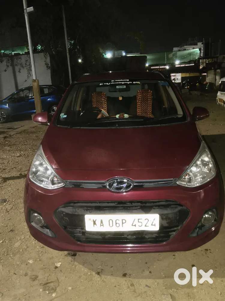 Hyundai Grand I10 2017 Petrol 121000 Km Driven