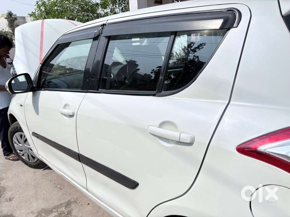 Maruti Suzuki Swift 2017 Petrol 68000 Km Driven