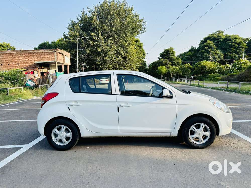 Hyundai I20 1.2 Sportz Option, 2012, Petrol