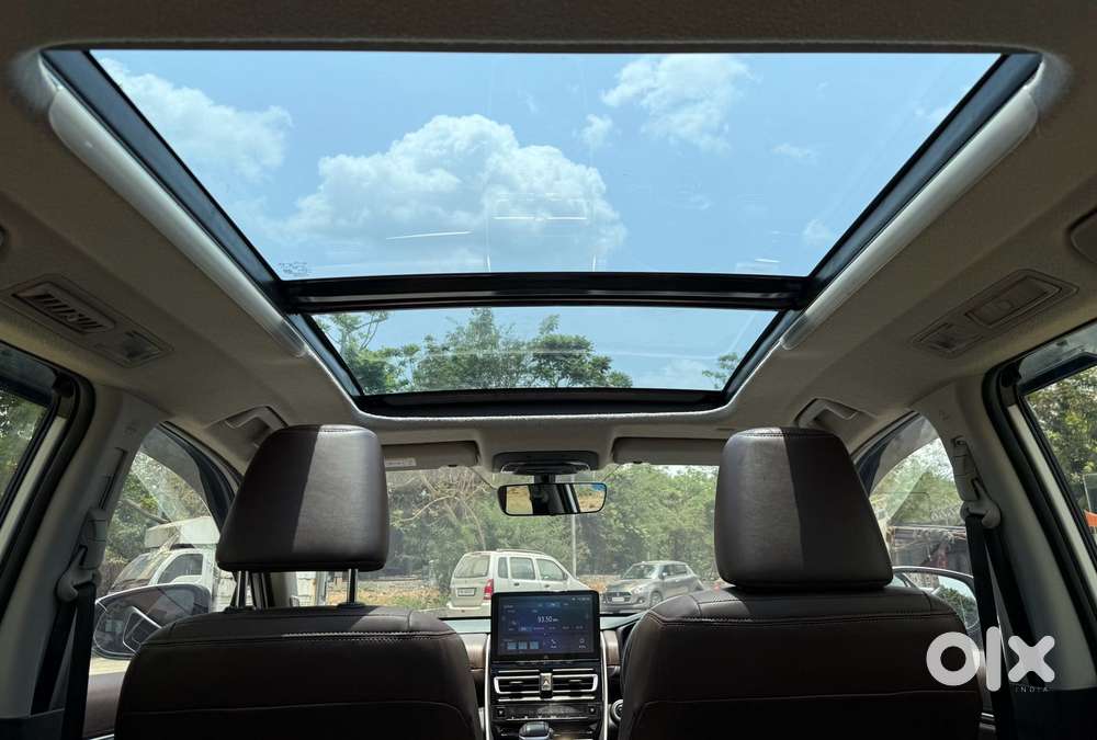 Toyota Innova Hycross 2.0 Zx Hybrid 7 Str, 2023, Petrol