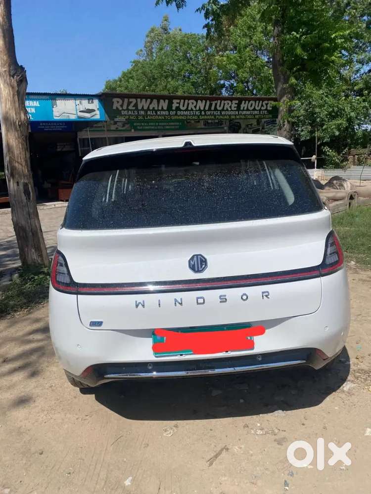 Mg Windsor Ev 2026 Electric 300 Km Driven