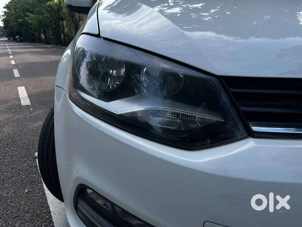 Volkswagen Polo 2017 1.2 Mpi Comfortline Polar White