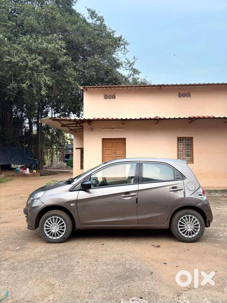 Honda Brio V Mt, 2013, Petrol
