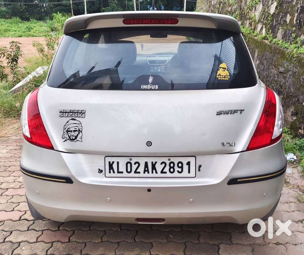 Maruti Suzuki Swift Vxi + Manual, 2012, Petrol