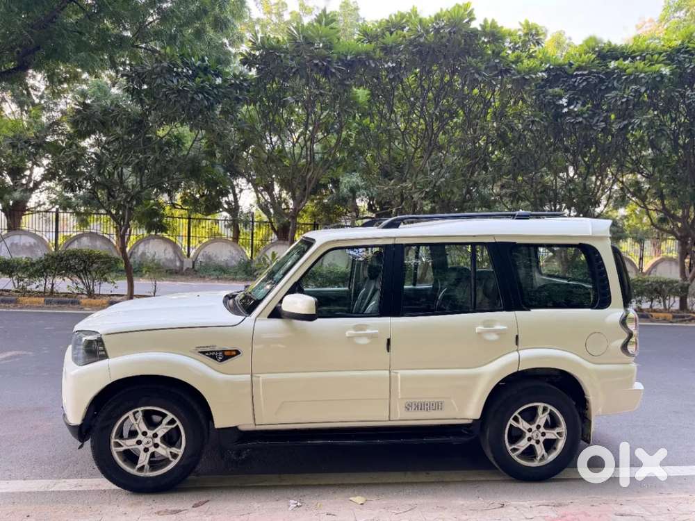 Mahindra Scorpio S10, 2017, Diesel