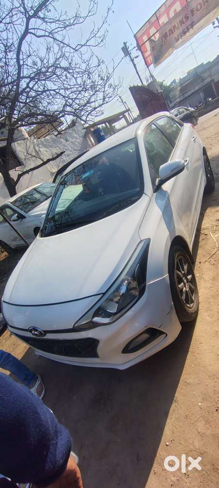 Hyundai I20 Sportz 1.2 Bs-iv, 2019, Cng & Hybrids