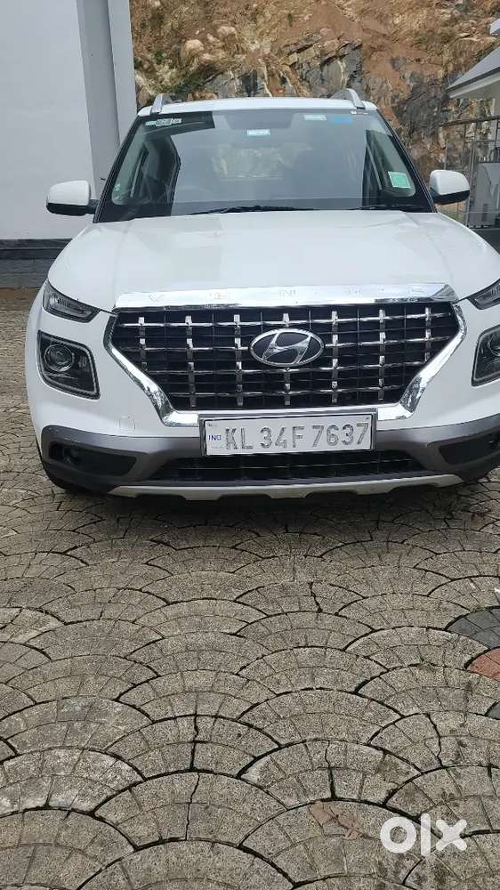 Hyundai Venue 2019 Model, Polar White Colour