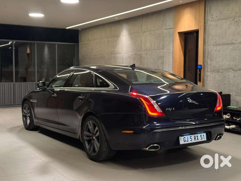 Jaguar Xj 2014 Diesel 35000 Km Driven