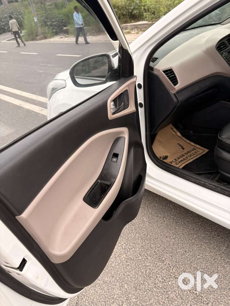 Hyundai Elite I20 [ ] 1.2 Magna Executive Cvt, 2020, Cng & Hybrids