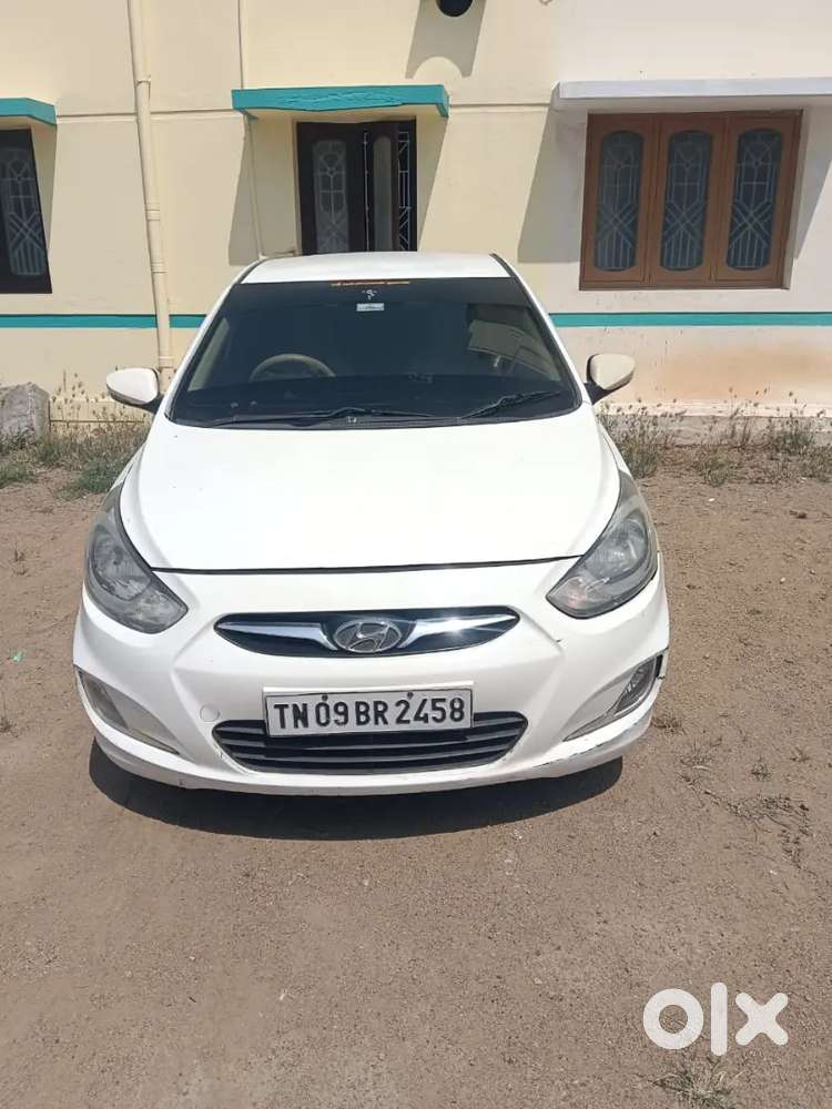 Hyundai Verna 2012