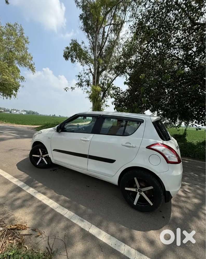 Maruti Suzuki Swift Vxi 2017
