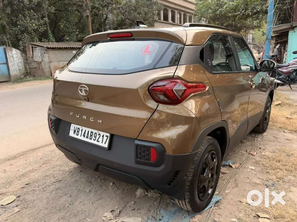 Tata Punch Accomplished Mt Sunroof, 2023, Petrol