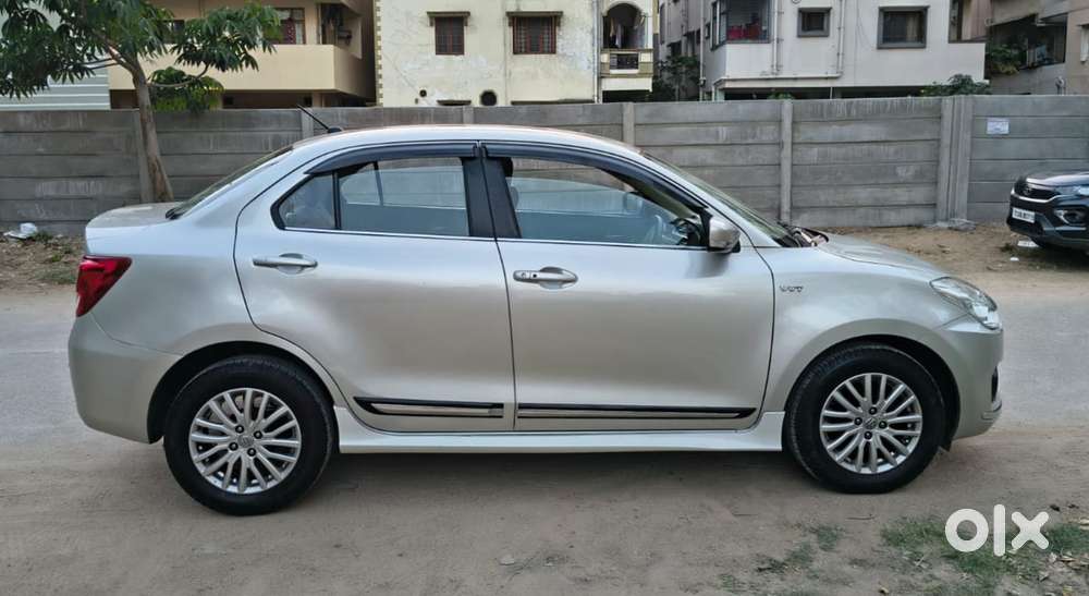 Maruti Suzuki Swift Dzire Amt Zxi, 2018, Petrol