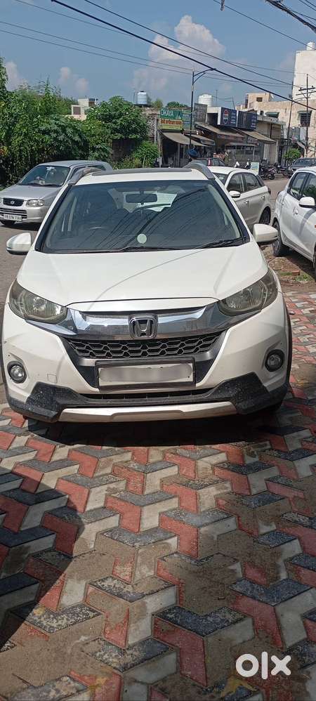 Vip No. Pb07p0061 For Sale With Car