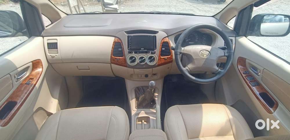 Toyota Innova 2004-2011 2.5 V Diesel 8-seater, 2008, Diesel