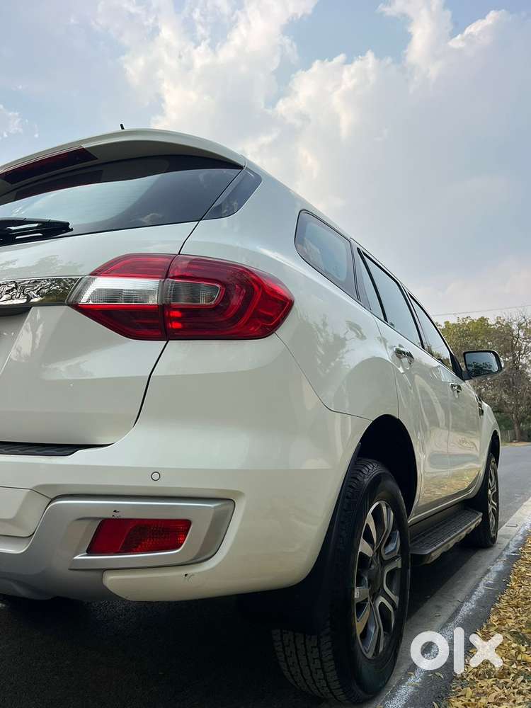 Ford Endeavour 2021 Only 9900 Kms