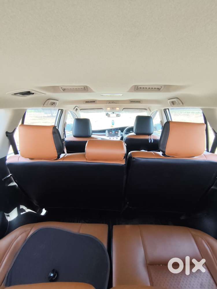 Toyota Innova Crysta 2.4 G Mt, 2025, Diesel