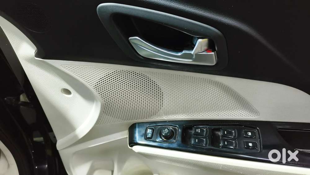 Mahindra Xuv 3xo Ax5 1.5 Diesel Autoshift Plus, 2024, Diesel