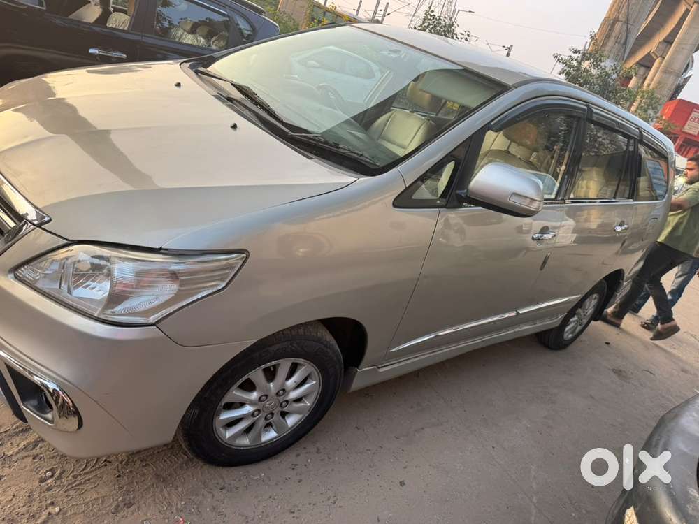 Toyota Innova Diesel 2013 Year