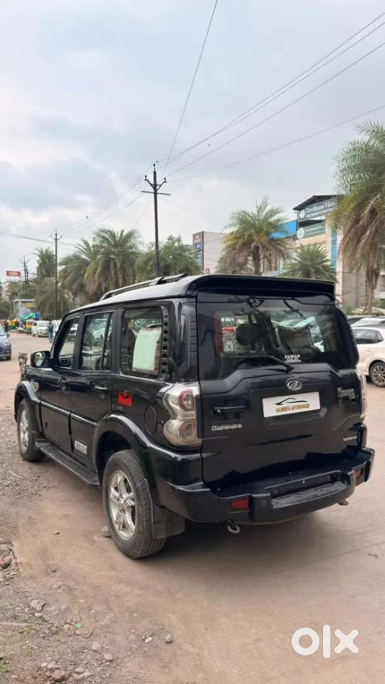 Mahindra Scorpio S10, 2017, Diesel