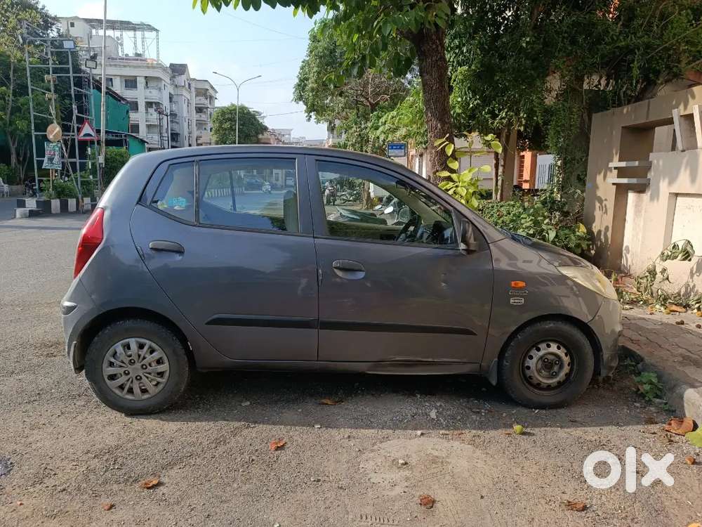 Hyundai I10 2014 Petrol/cng Grey Colour In Very Good Conditionfor Sell