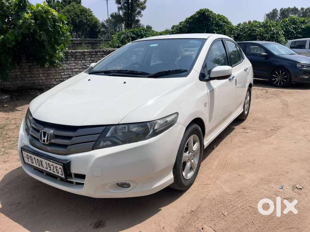 Honda City V At Exclusive, 2011, Petrol