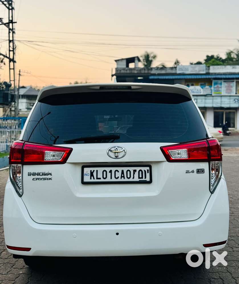 Toyota Innova Crysta 2.4 G Mt 7 Str, 2016, Diesel