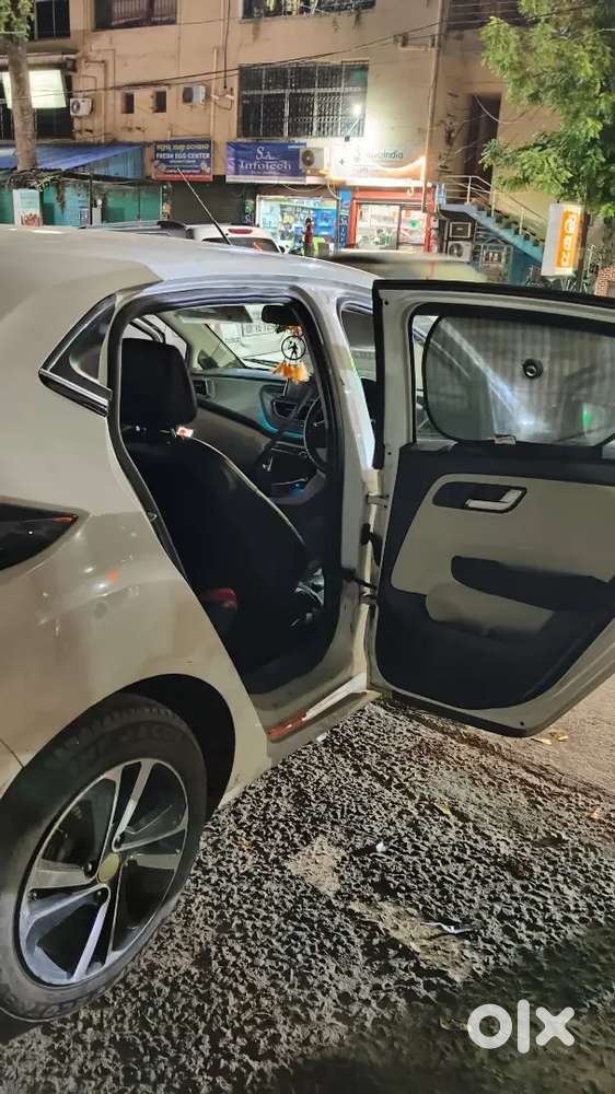 Tata Altroz 2022 Diesel 80000 Km Driven