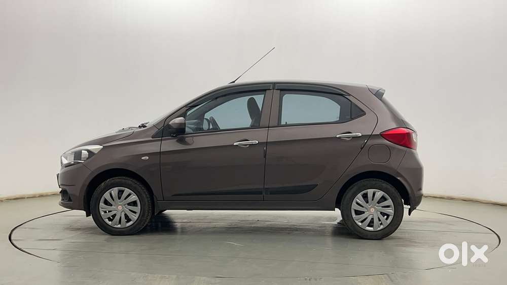 Tata Tiago 1.2 Revotron Xt, 2017, Petrol