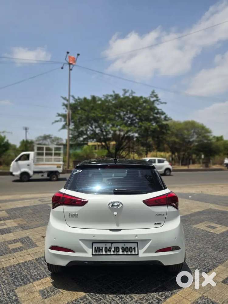 Hyundai I20 Asta Diesel 2017  First Owner   Insurance 2026