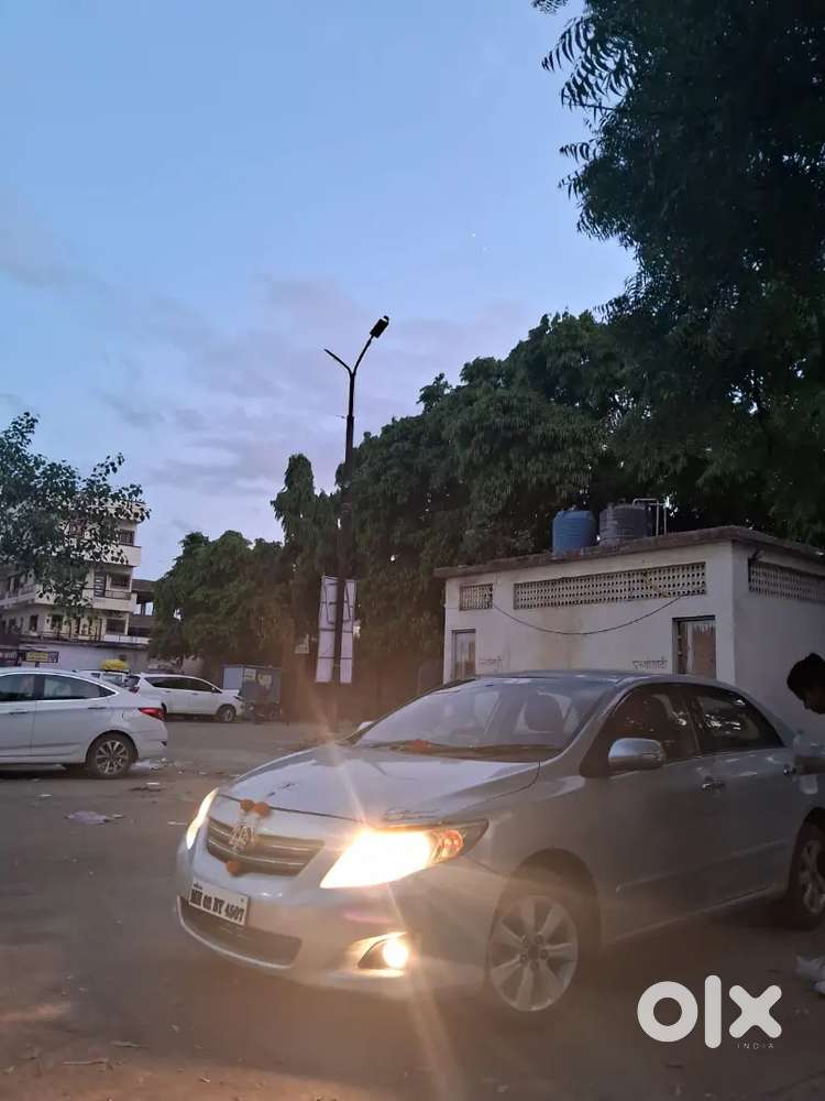 Toyota Corolla Altis 2010 Cng & Hybrids 70000 Km Driven