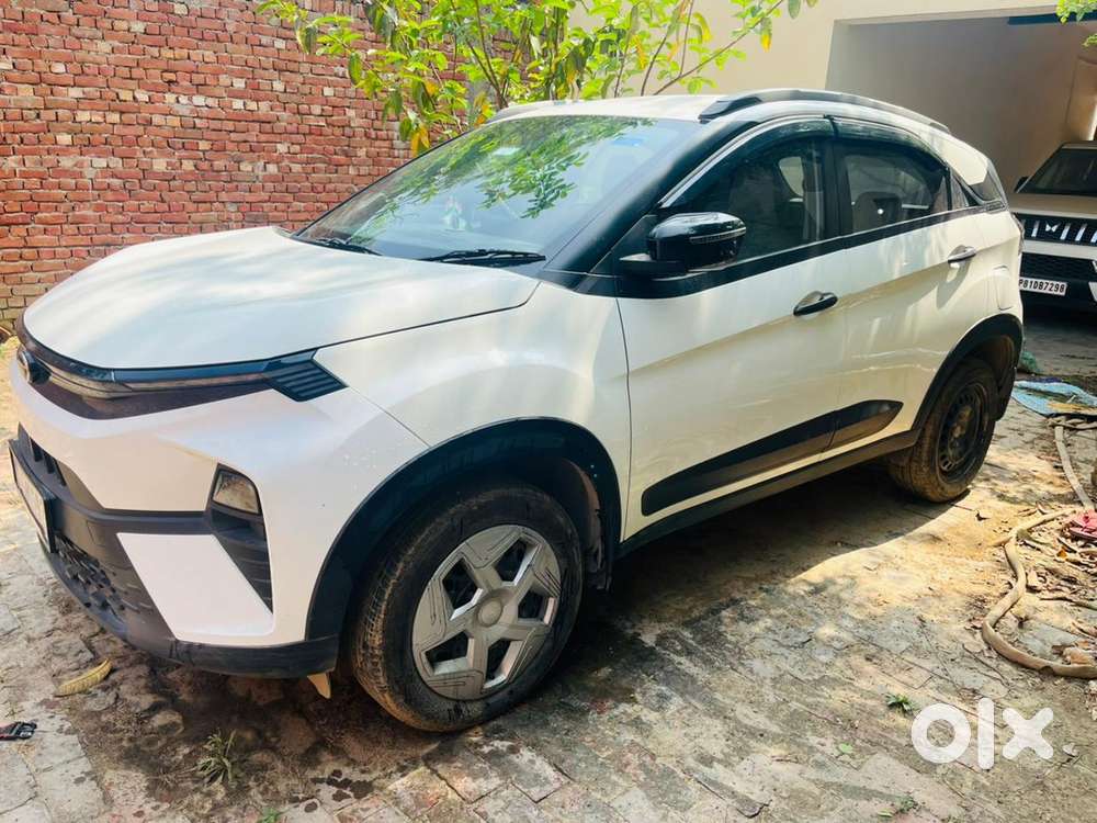 Tata Nexon Petrol 2024