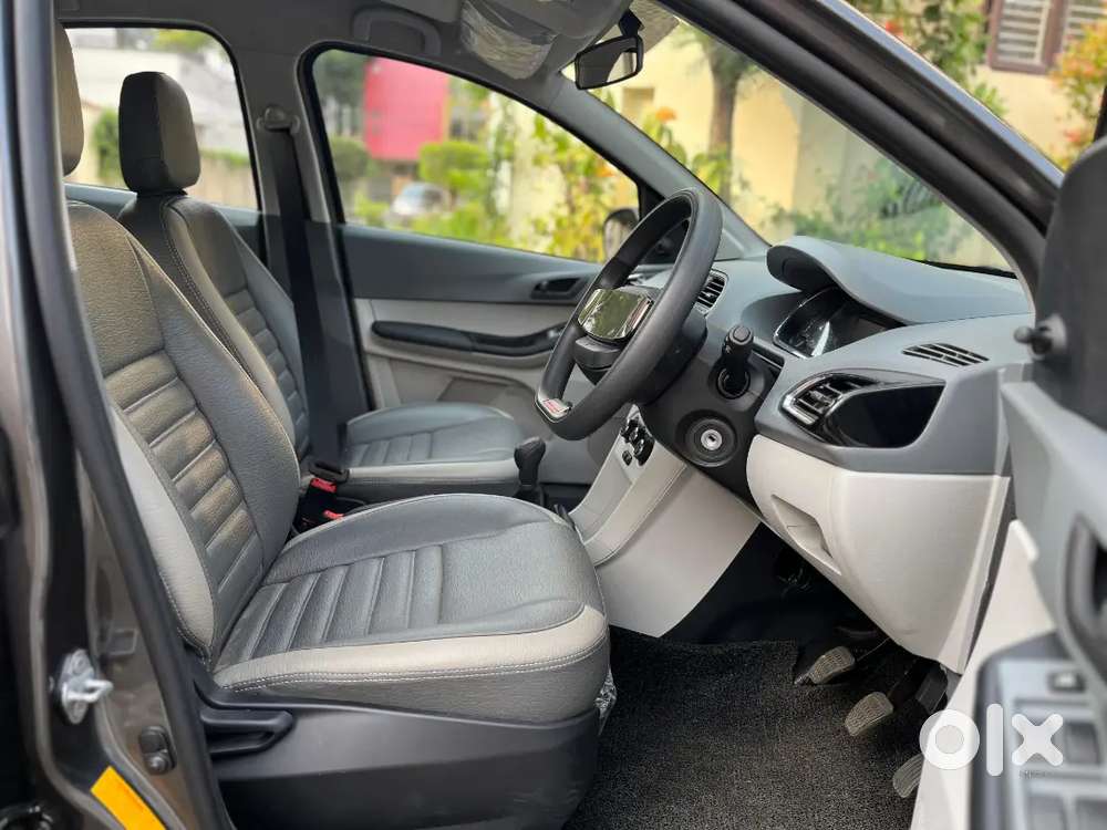 Tata Tiago Xe 2025 (mid Variant)