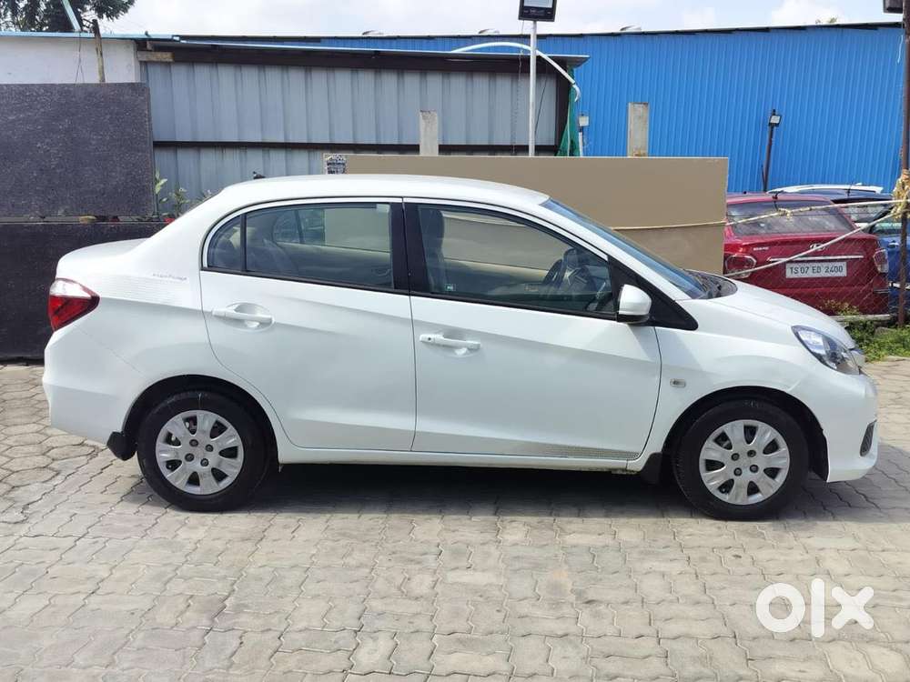 Honda Amaze I-vtec Privilege Edition, 2017, Petrol
