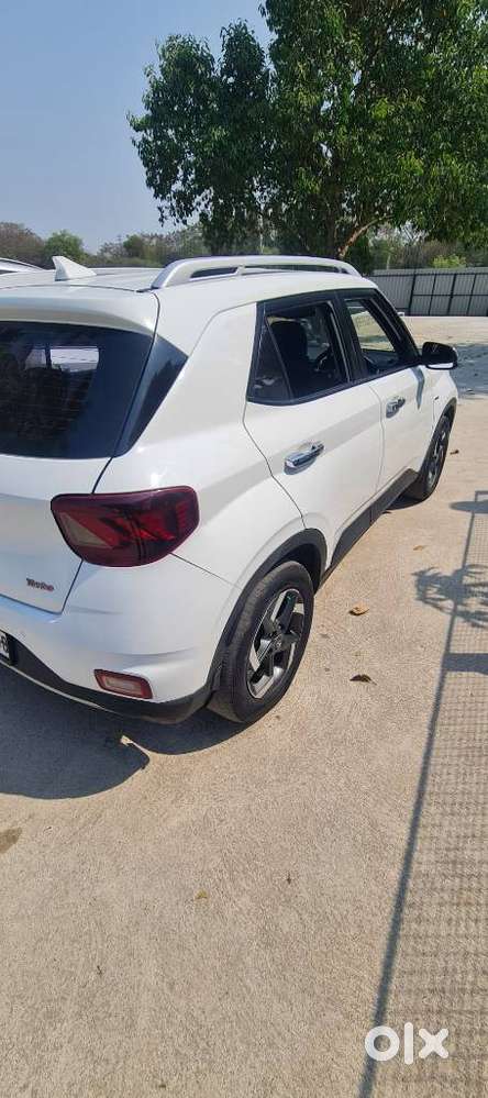 Hyundai Venue Sx Dual Tone Turbo, 2019, Petrol