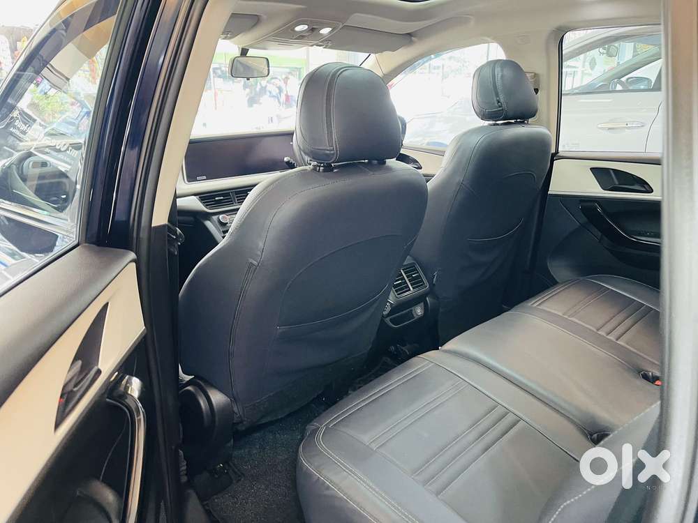 Mahindra Xuv700 2.2 Ax 5 Diesel Mt 7 Str, 2023, Diesel