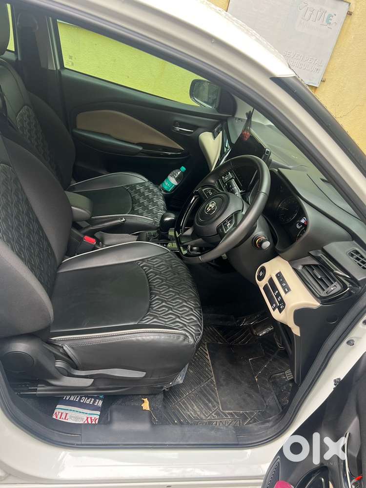 Toyota Glanza Petrol, Automatic, 2025