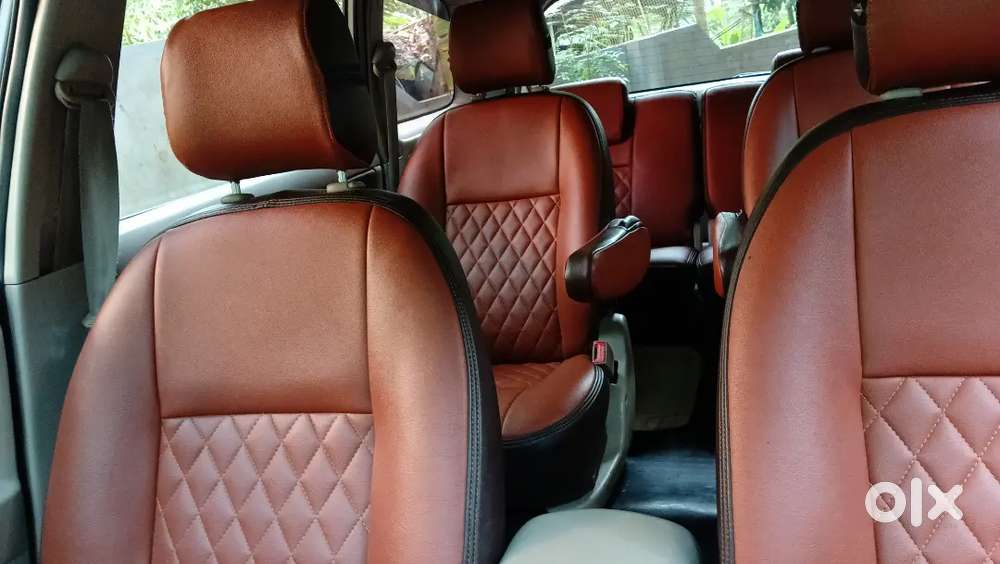 Toyota Innova 2011