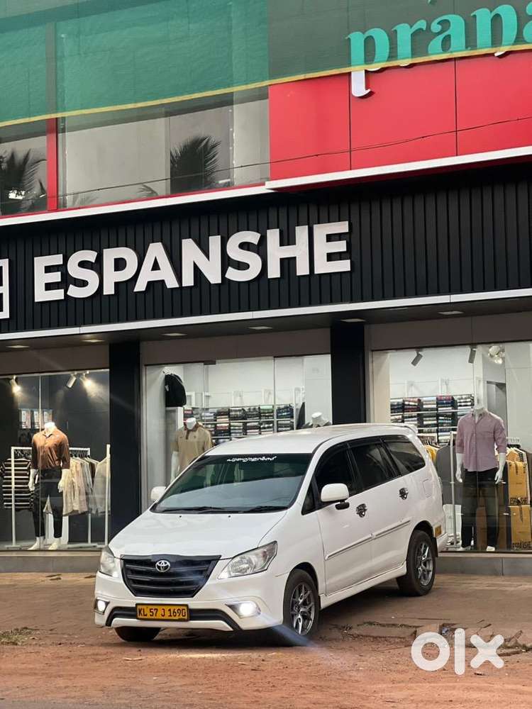 Toyota Innova 2014 Diesel Well Maintained