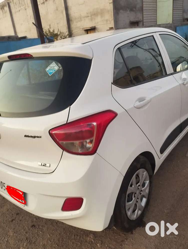Hyundai Grand I10 2015 Cng & Hybrids Good Condition