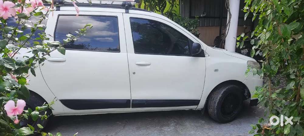 Renault Lodgy 2017 Diesel Well Maintained