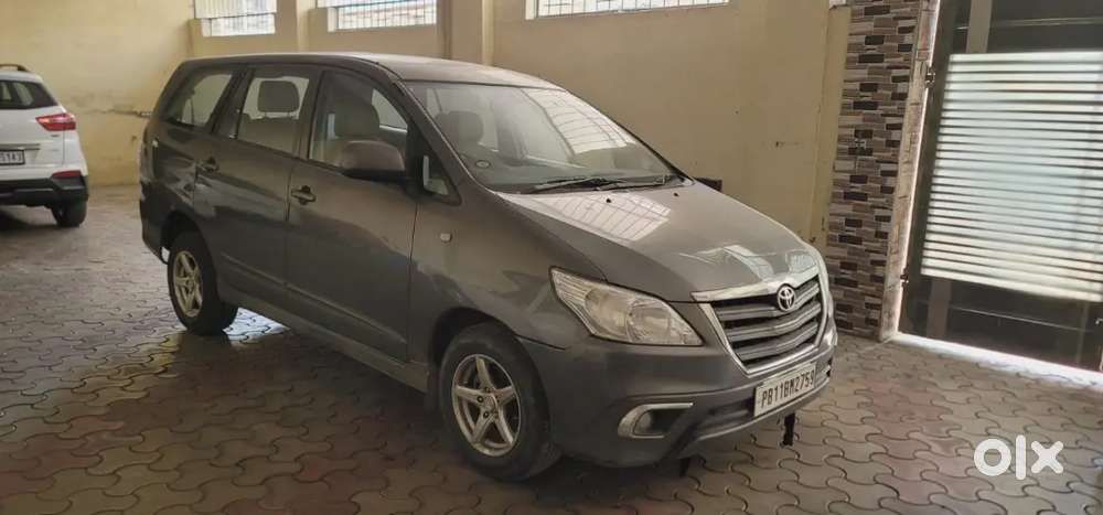 Toyota Innova Diesel 2014