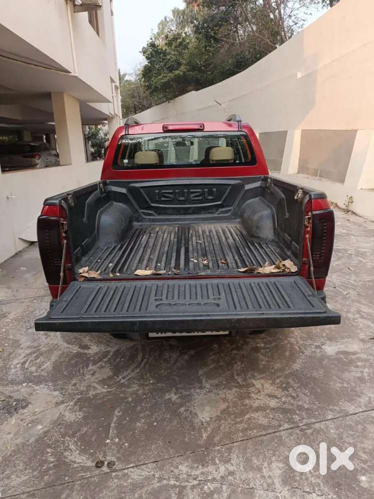 Isuzu D-max V-cross 2018